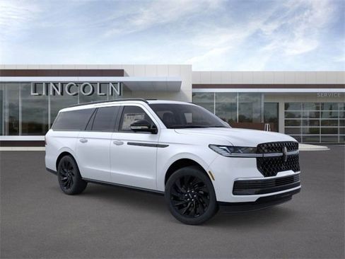 New 2025 Lincoln Navigator L Reserve w/ Jet Appearance Package image 7