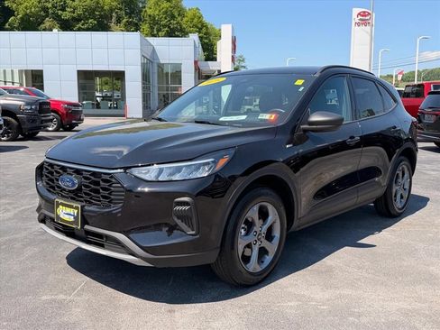 Used 2025 Ford Escape ST-Line AWD/4WD image 9