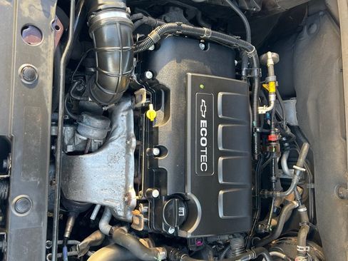 Used 2015 Chevrolet Cruze LT FWD image 34