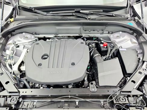 New 2026 Volvo XC60 B5 Plus w/ Protection Package Premier image 28