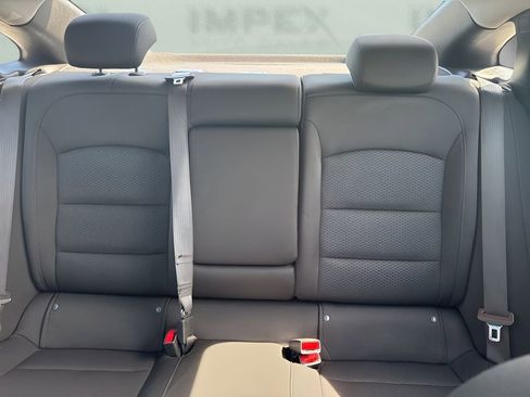 Used 2020 Chevrolet Malibu LT image 12