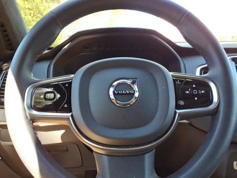 Used 2024 Volvo XC90 B6 Ultimate w/ Lounge Package AWD/4WD image 23
