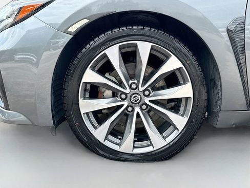 Used 2022 Nissan Maxima Platinum w/ Sport Mat Group FWD image 33