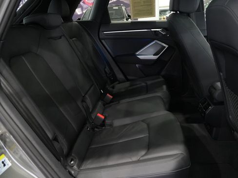 Used 2022 Audi Q3 2.0T Premium Plus w/ Premium Plus Package image 28