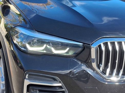 Used 2023 BMW X5 xDrive40i w/ Climate Comfort Package image 28