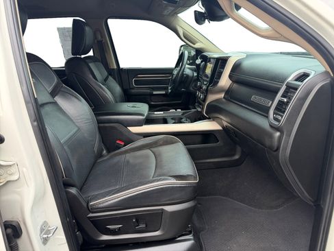 Used 2019 RAM 2500 Laramie image 15