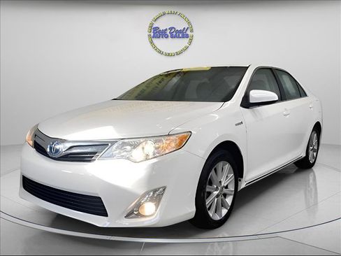Used 2012 Toyota Camry XLE w/ Leather Pkg image 1