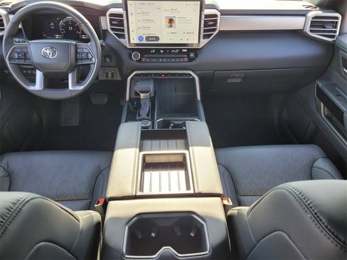 Used 2025 Toyota Tundra Limited image 8