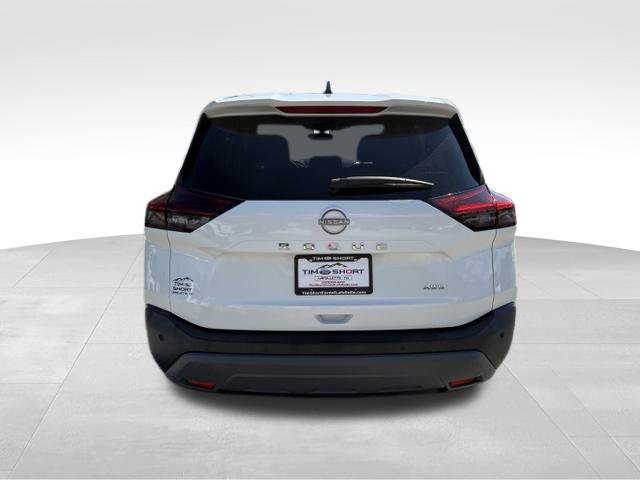 Used 2023 Nissan Rogue S AWD/4WD image 10