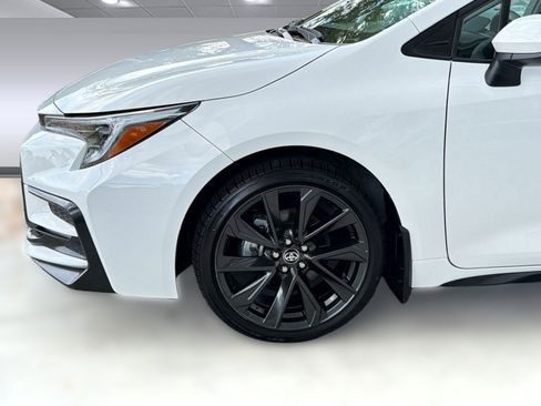 Used 2024 Toyota Corolla SE FWD image 11