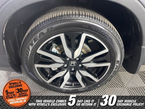 Used 2021 Honda Pilot Elite image 14