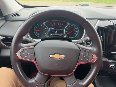 Used 2019 Chevrolet Traverse LT FWD image 7