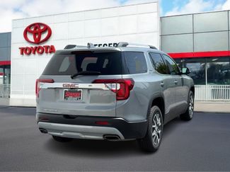 Used 2023 GMC Acadia SLE w/ Driver Convenience Package video 3