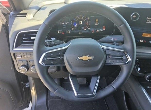 Used 2026 Chevrolet Tahoe LT w/ Comfort Package AWD/4WD image 6
