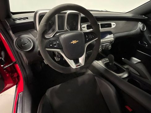 Used 2015 Chevrolet Camaro Z/28 RWD image 65