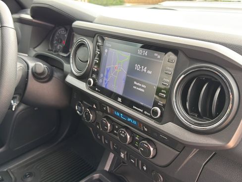 Used 2023 Toyota Tacoma TRD Sport w/ TRD Premium Sport Package image 17