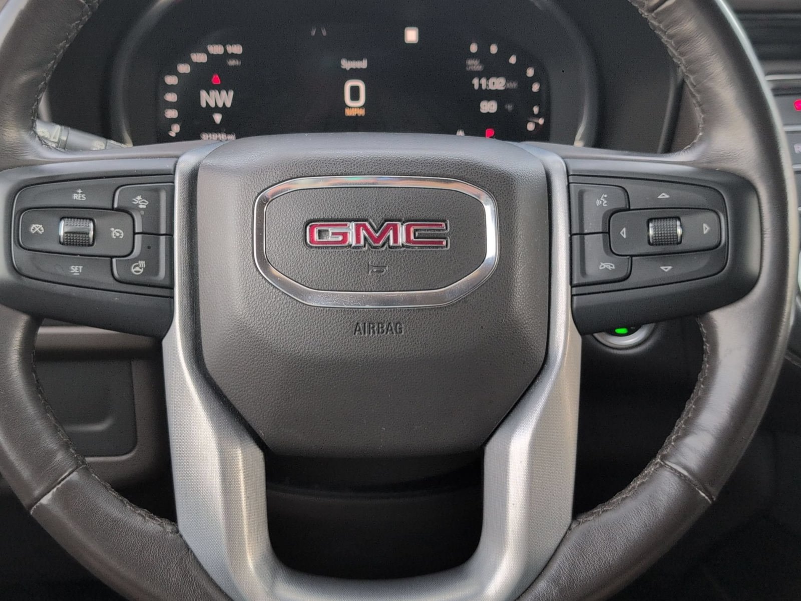 Used 2022 GMC Yukon SLT w/ SLT Premium Package RWD image 12