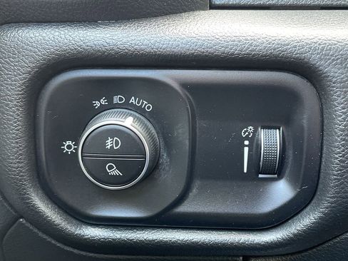 Used 2022 RAM 1500 Big Horn AWD/4WD image 27