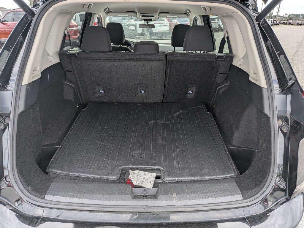 Used 2025 Nissan Rogue SV FWD image 10