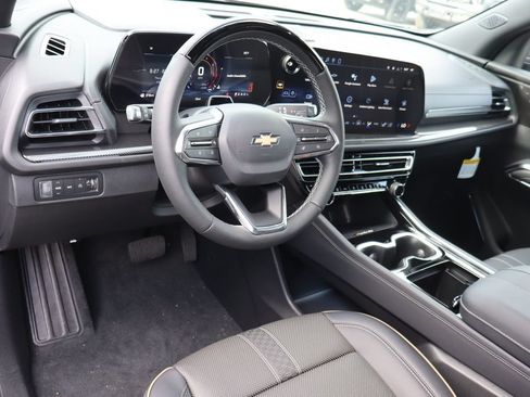 New 2026 Chevrolet Traverse High Country w/ LPO, Floor Liner Package AWD/4WD image 6