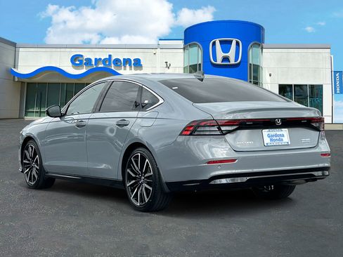 Used 2026 Honda Accord Touring image 4