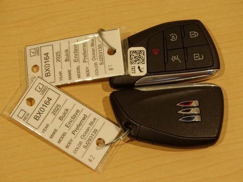 Used 2025 Buick Enclave Preferred image 39