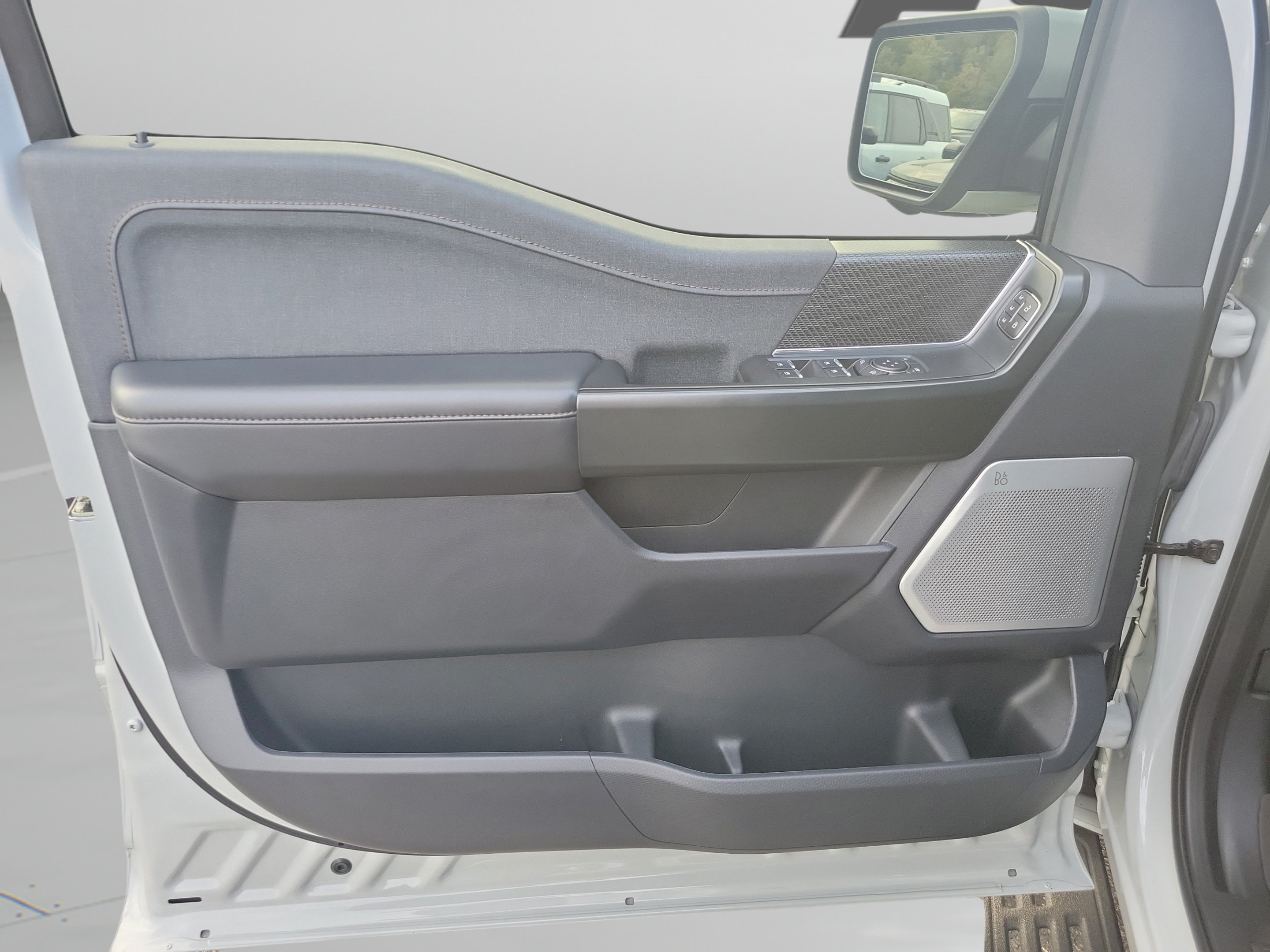Certified 2023 Ford F150 Raptor AWD/4WD image 17