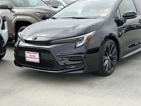 Certified 2026 Toyota Corolla SE w/ SE Package FWD image 7