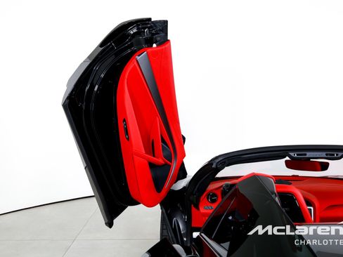 New 2026 McLaren 750S Spider RWD image 12