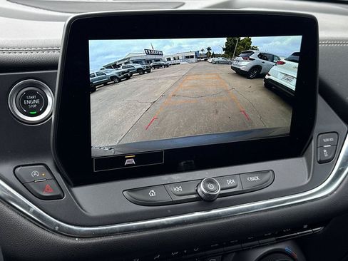 Used 2025 Chevrolet Blazer LT FWD image 22
