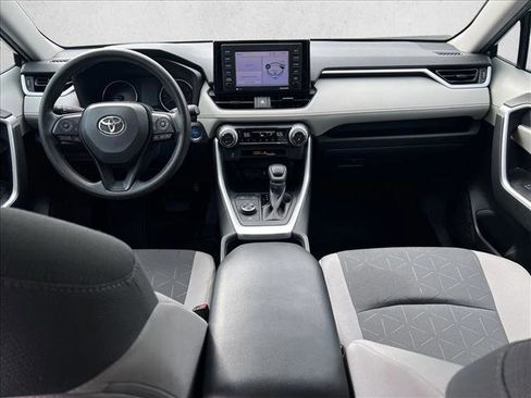 Certified 2022 Toyota RAV4 XLE w/ Convenience Package AWD/4WD image 18