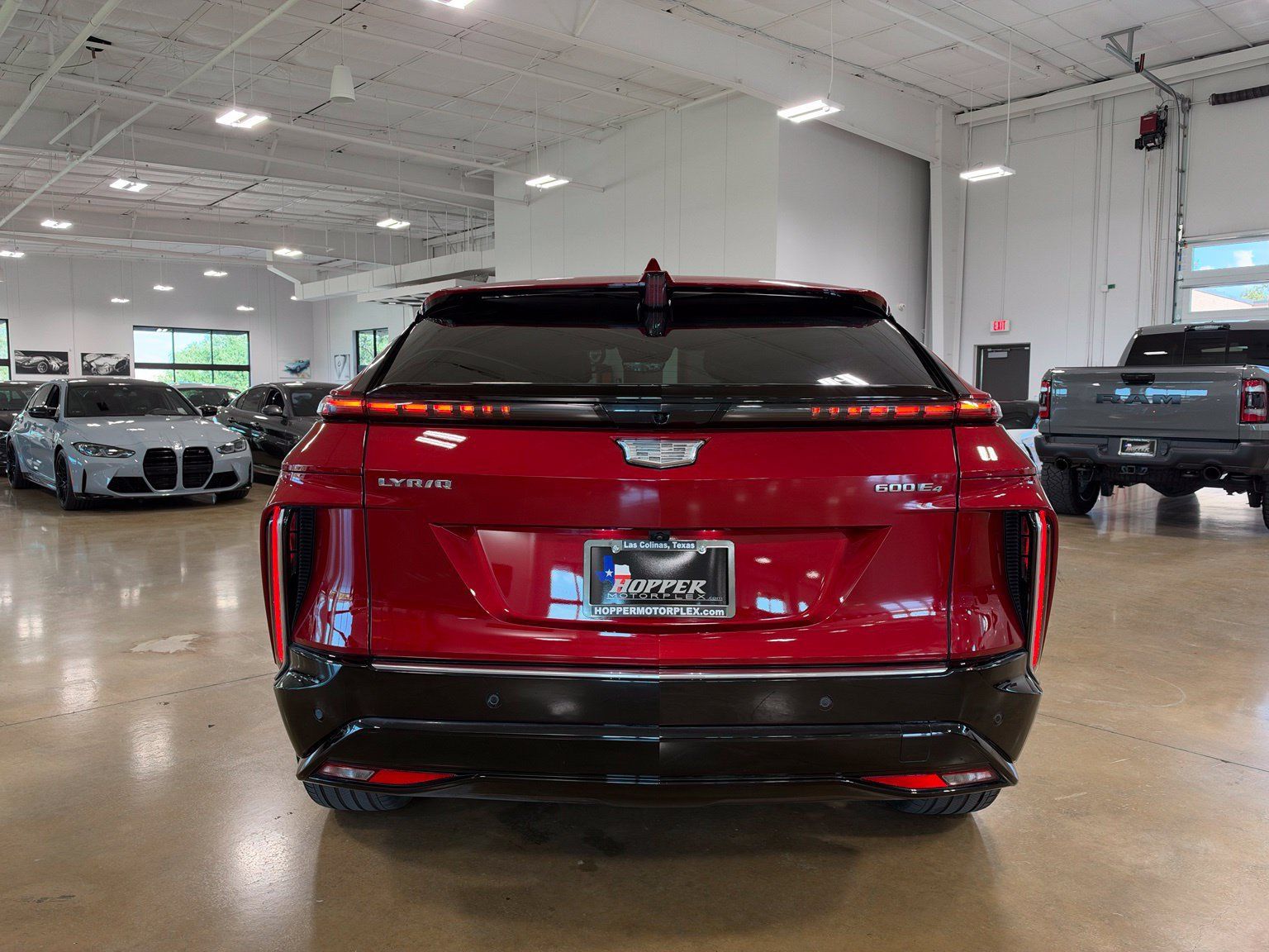 Used 2024 Cadillac Lyriq Luxury w/ LPO, Floor Liner Package AWD/4WD image 7