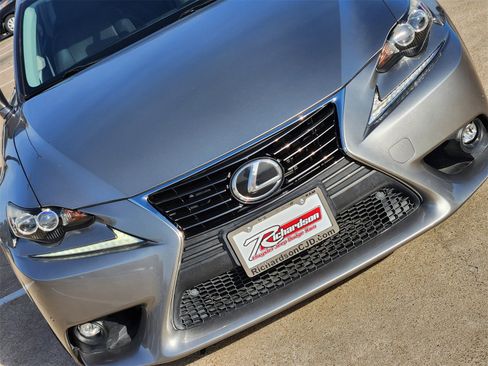Used 2015 Lexus IS 250 w/ Navigation System Package image 8