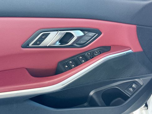 Certified 2023 BMW 330i Sedan w/ M Sport Package image 18