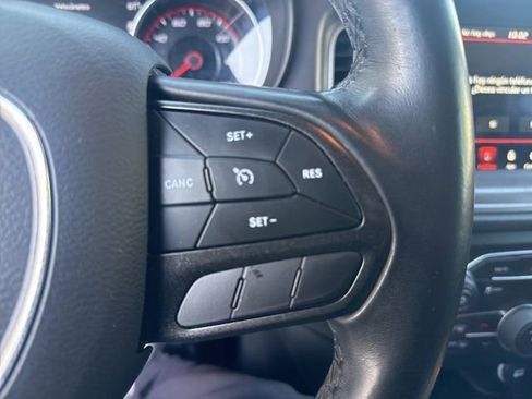 Used 2023 Dodge Charger SXT image 11