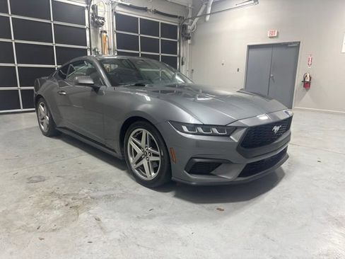 Used 2024 Ford Mustang Premium RWD image 3