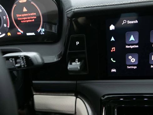 New 2025 Porsche Panamera 4 image 29