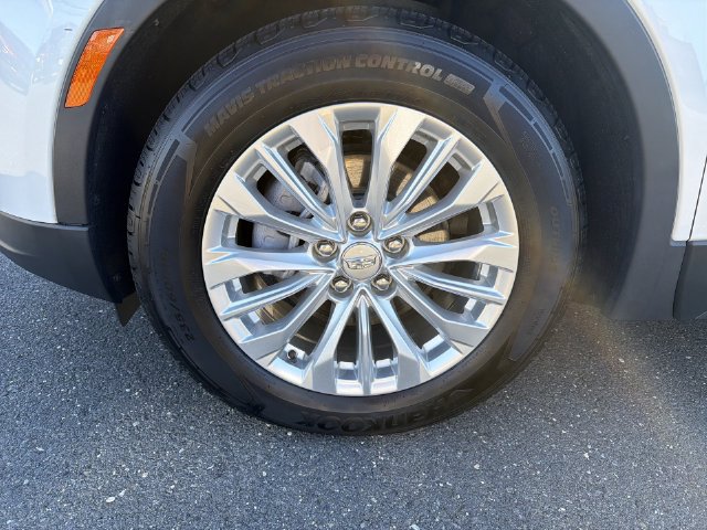 Certified 2024 Cadillac XT4 Luxury w/ Cold Weather Package AWD/4WD image 33