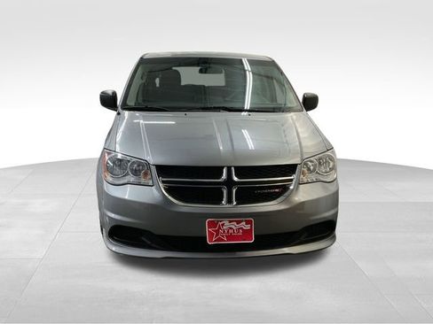 Used 2016 Dodge Grand Caravan SE w/ Quick Order Package 29E SE image 2