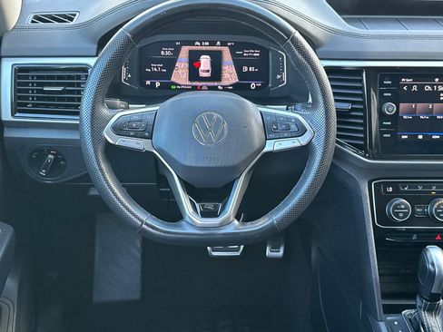 Used 2022 Volkswagen Atlas SEL R-Line image 14
