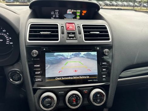 Used 2017 Subaru Forester 2.5i Touring AWD/4WD image 14