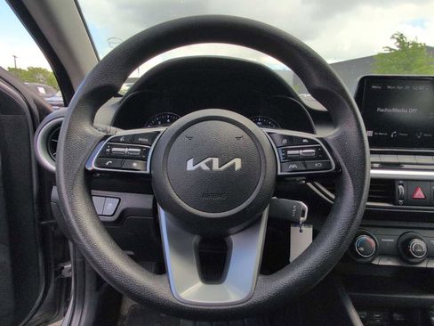 Used 2023 Kia Forte LXS image 21