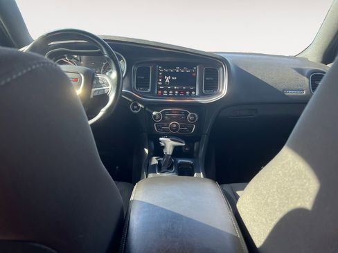 Used 2018 Dodge Charger R/T RWD image 10