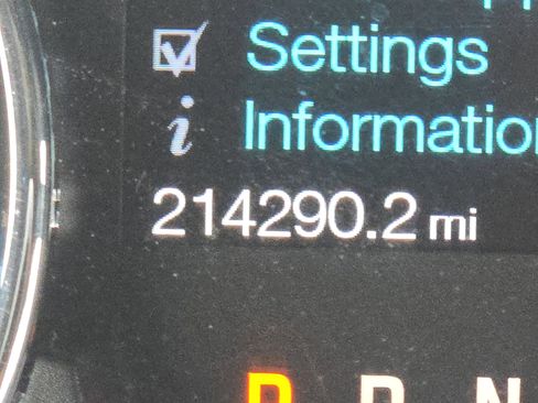 Used 2012 Ford F150 XLT w/ XLT Chrome Pkg image 10