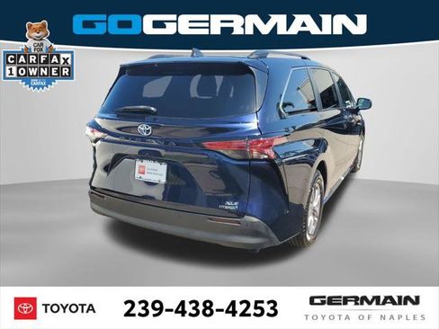 Certified 2021 Toyota Sienna XLE FWD image 9