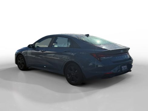 Certified 2023 Hyundai Elantra SEL image 3