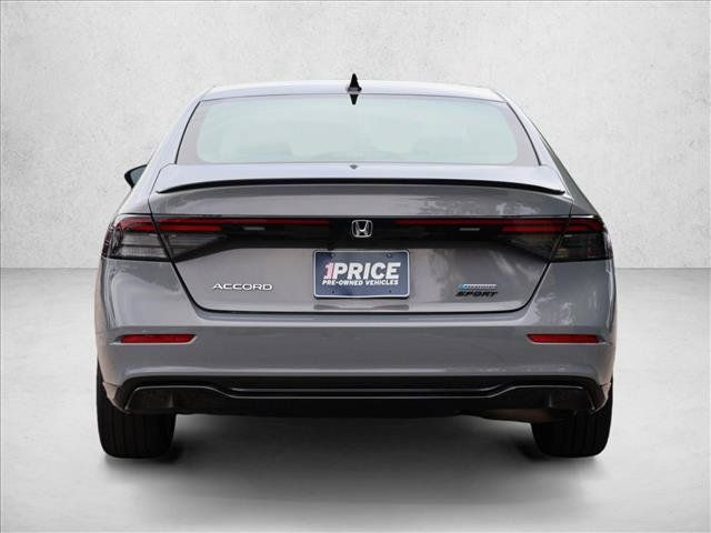 Used 2024 Honda Accord Sport image 6