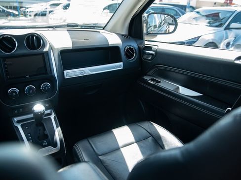 Used 2017 Jeep Compass High Altitude image 22