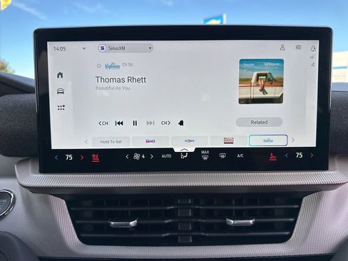 New 2026 Ford Explorer Active w/ Active Comfort Package image 32