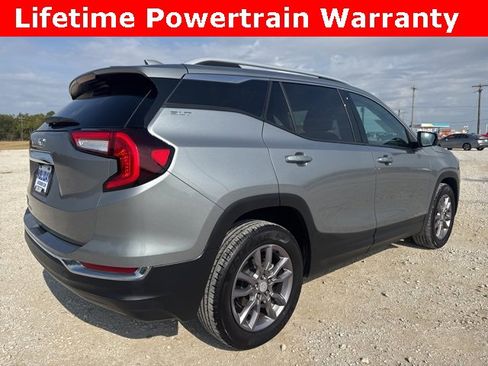Used 2023 GMC Terrain SLT image 6